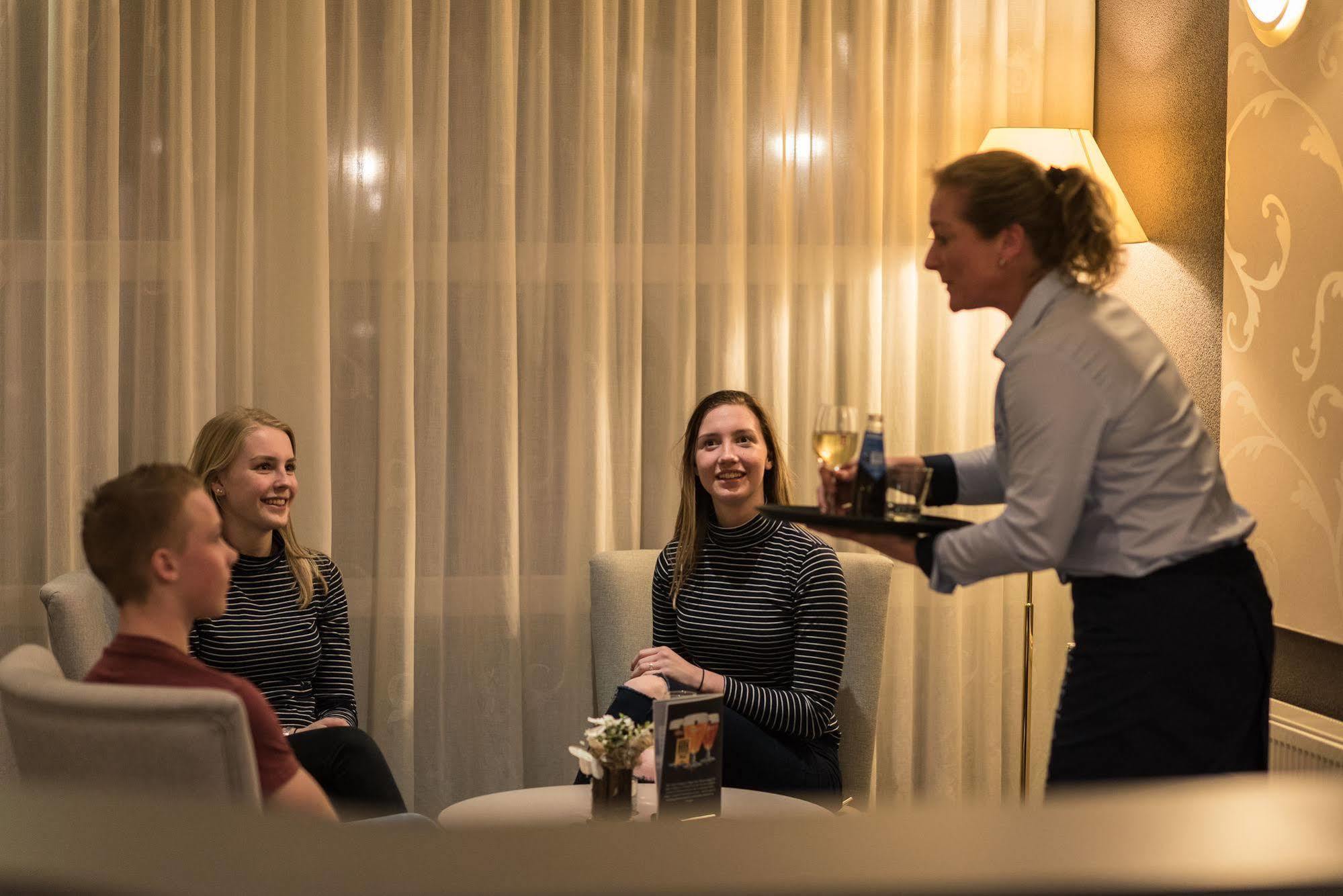 Hotel Ameland ネス エクステリア 写真